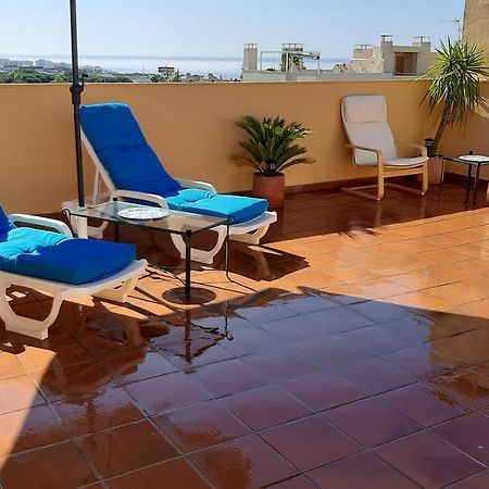 Atico Con Terraza Abierta/Open Terrace Apartment Михас Екстериор снимка