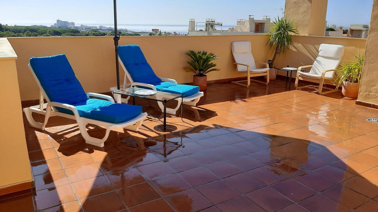 Atico Con Terraza Abierta/Open Terrace Apartment Михас Екстериор снимка